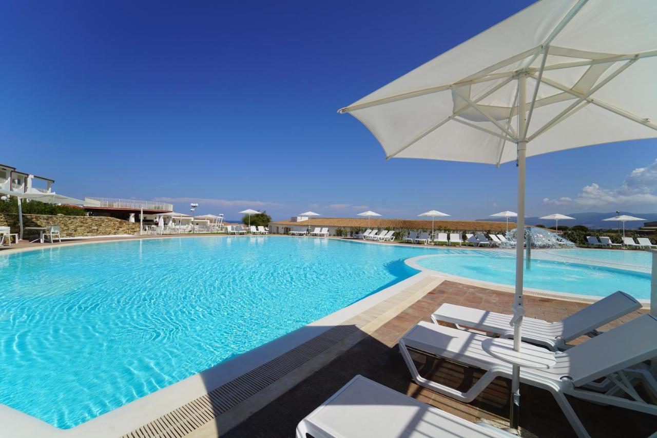 Gh Santina Resort & Spa Valledoria  Buitenkant foto