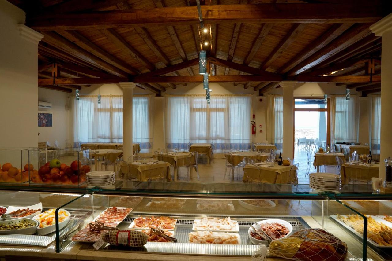Gh Santina Resort & Spa Valledoria  Buitenkant foto